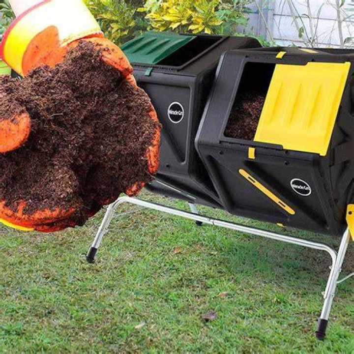 10 Amazing Backyard Compost Products
