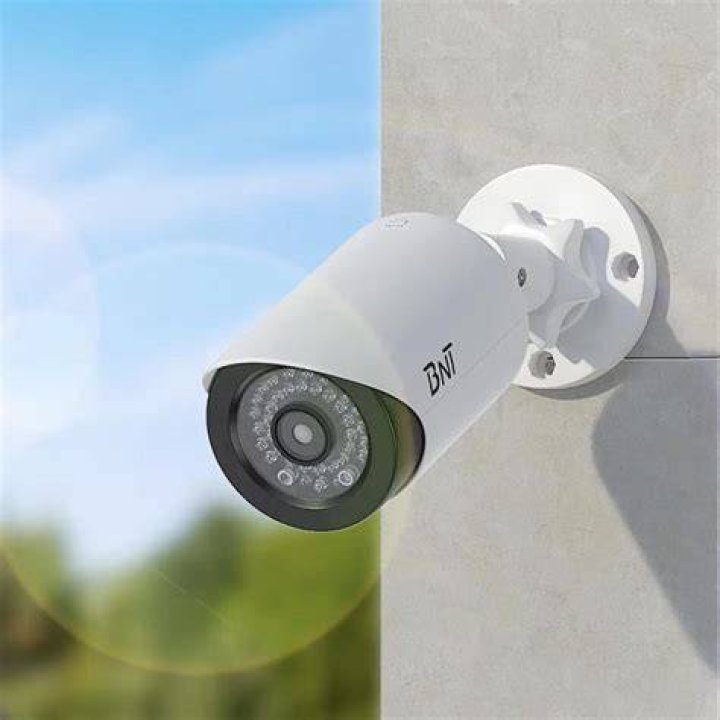 10 Best Fake Security Cameras to Deter Thieves 2024