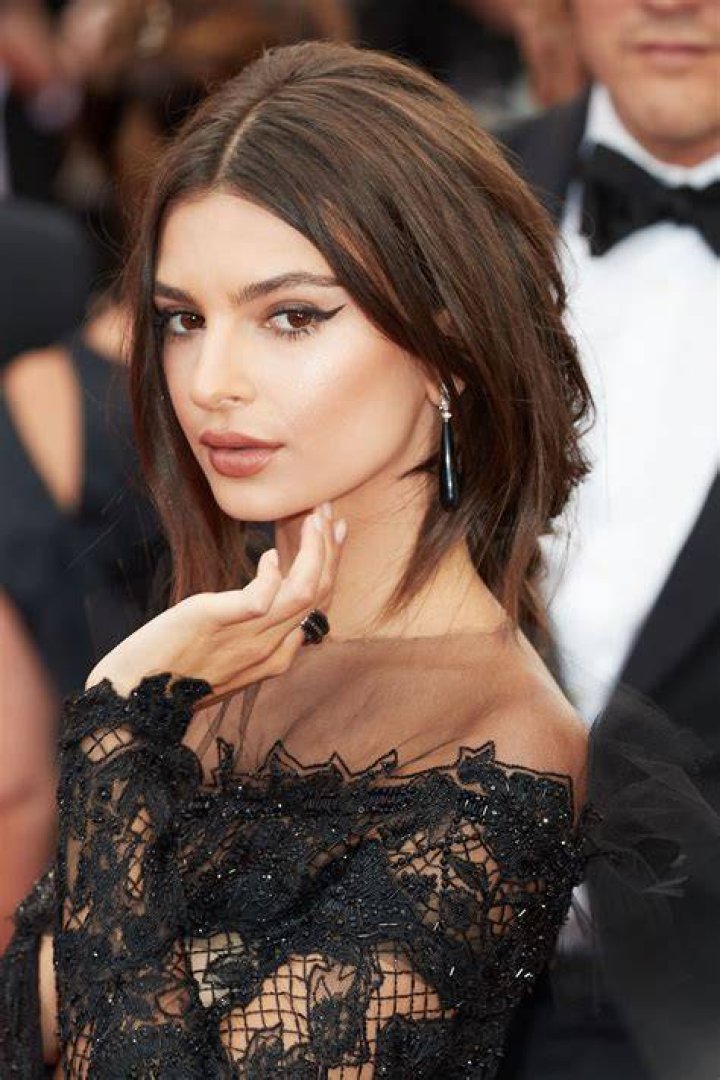13 Celebrity Dark Brown Hair Ideas Hair Color Inspiration