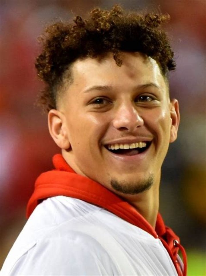 38 Days Before Seventh War, Patrick Mahomes Mother Randi Unveils $50M ‘Mystery
Box’