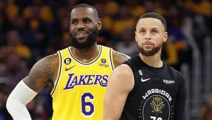 39-Year-Old LeBron James Ends 2023 High and Way Above Fellow Veteran Stephen Curry in Elite NBA List