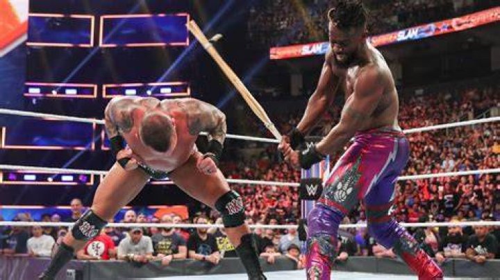 5 Classic Wrestling Weapons (& 5 Terrible Ones)