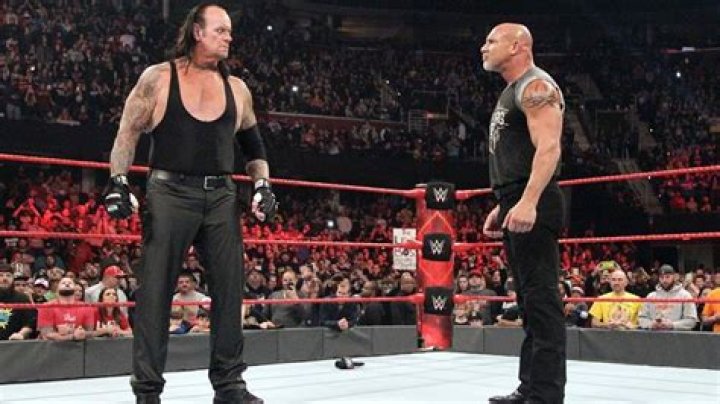 5 Things WWE Needs To Do To Boost Ratings (& 5 Things They Need To Stop Doing)