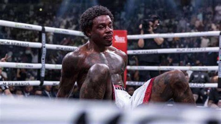 7 Years After His Devastating Injury, Errol Spence Jr Pays Tribute to Boxer
Prichard Colon