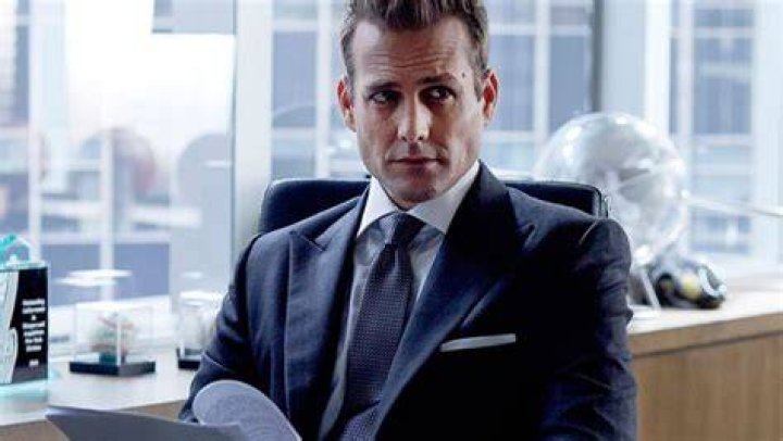 840x1336 suits, harvey specter, rachel zane 840x1336 Resolution