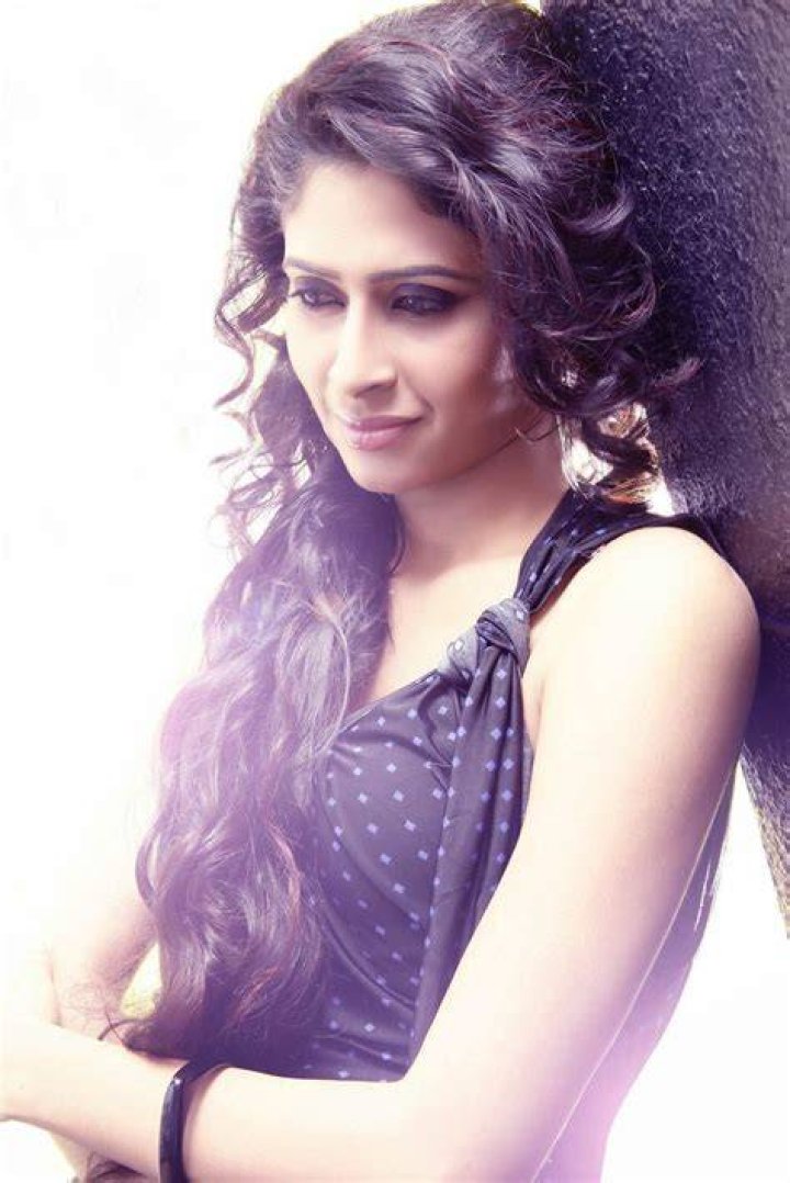 Actress Aisha Azim Photo Shoot Stills Indian Girls Villa Celebs