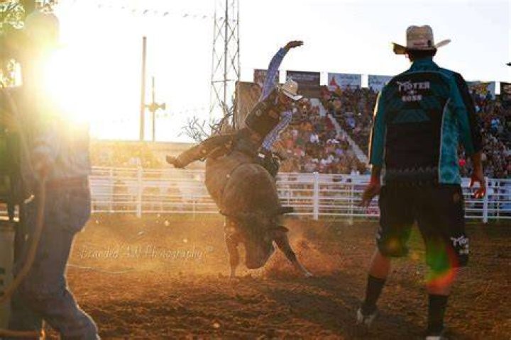 After Two Decades of Bull Riding Career, World Champion Announces Retirement
Ahead of 2024 Season