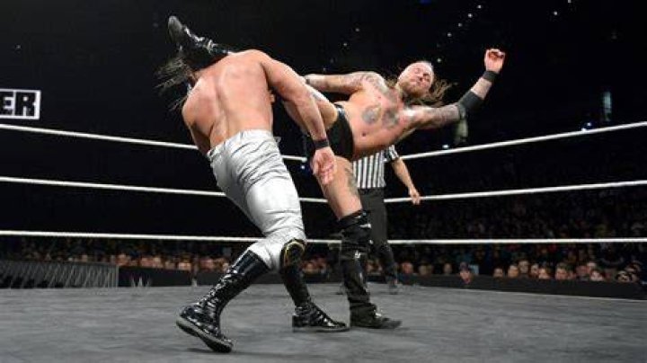 aleister black vs andrade cien almas nxt takeover orlando
