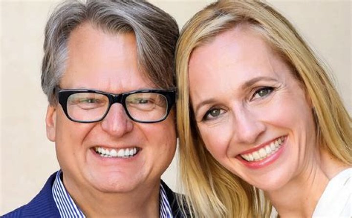 All Facts About Marina Gharabegian, Mark McKinney&rsquo;s ExWife Mitmunk