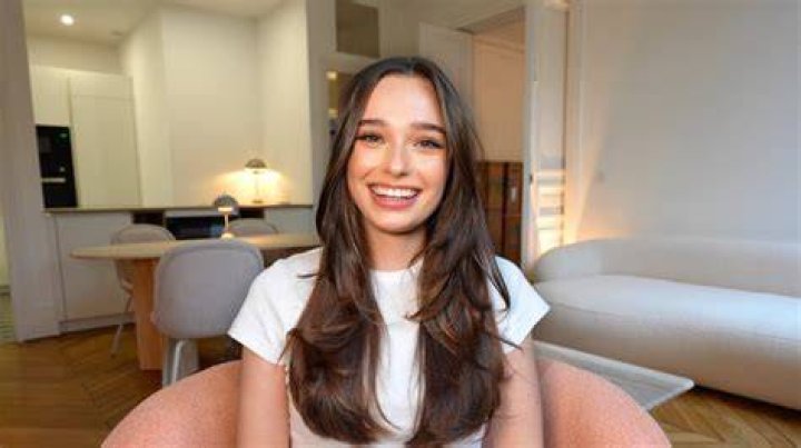 Andie ella (YouTube明星) 年齢、誕生日、経歴、事実、家族、純資産、身長など