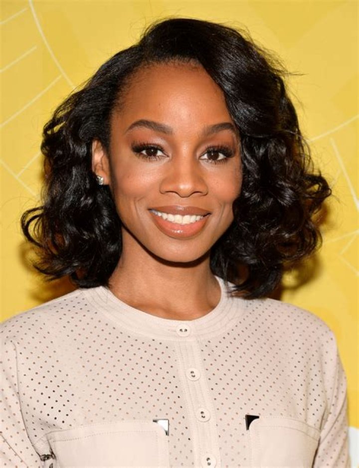 Anika Noni Rose as Mezzo-Soprano in Who&rsquo;s a marvelous singer? 