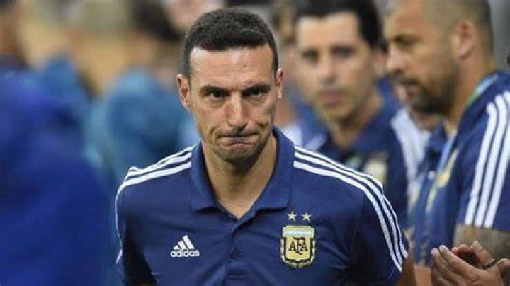 Argentina’s New President Javier Milei Pleads Lionel Scaloni to Continue Amid
Exit Rumors