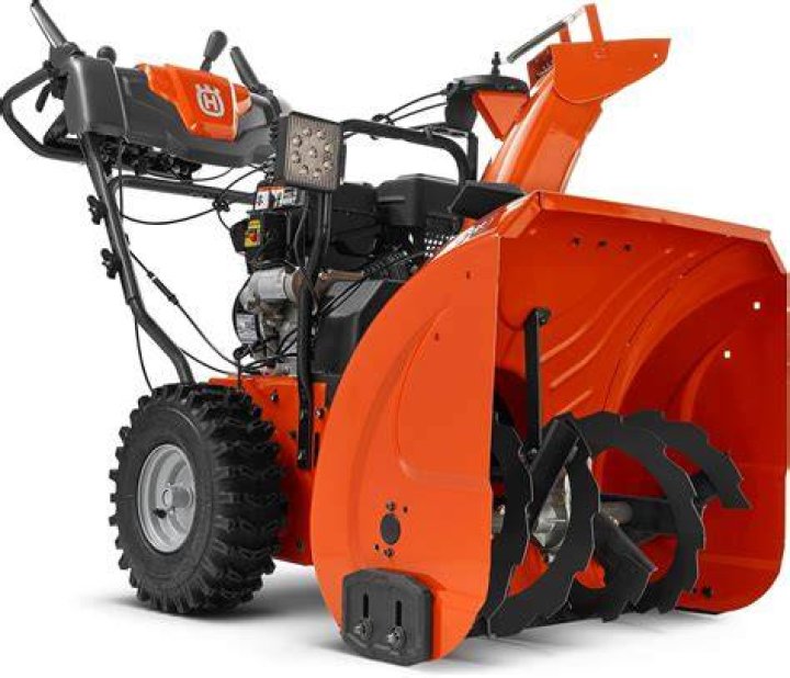 Ariens St28dle Deluxe Sho 28 In. Two Stage Electric Start Gas Snow Blower