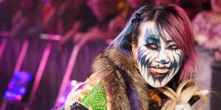 Asuka with her face paint 