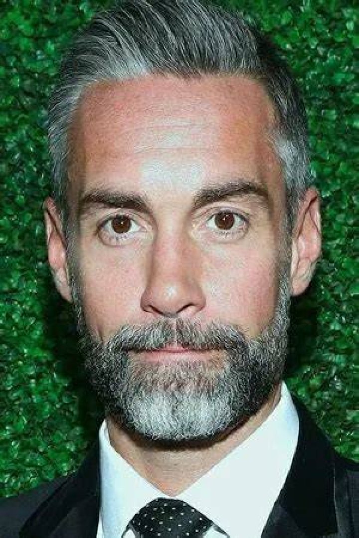 Biographie De Lacteur Jay Harrington Sa Valeur Nette Sa Femme Son Images