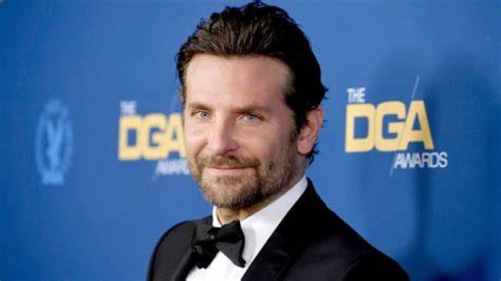 Bradley Cooper as Armand Goldman in The Birdcage