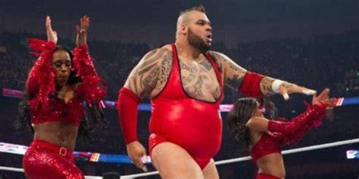 Brodus Clay dancing