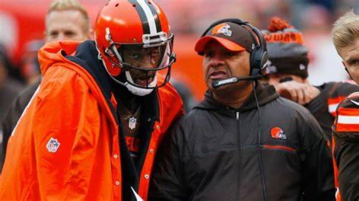 Browns Head Coach Hue Jackson, Loses Mother & Brother Weeks Apart