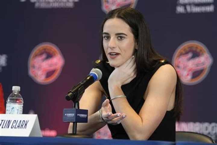 Caitlin Clark HanzlaRizwan