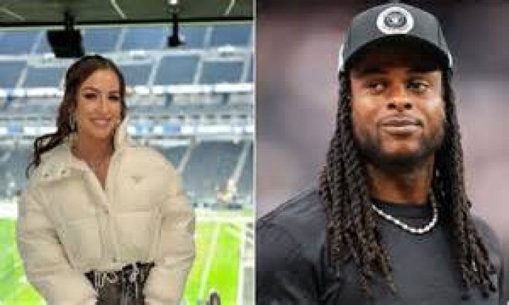 Capturing the Essence of Romance, NFL Star Davante Adams and Stunning Wife Mark
Special Life Event With a Heartfelt Gesture