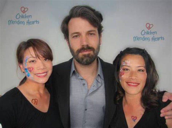 Children Mending Hearts Gala pic 001 Emmanuelle Chriqui Source