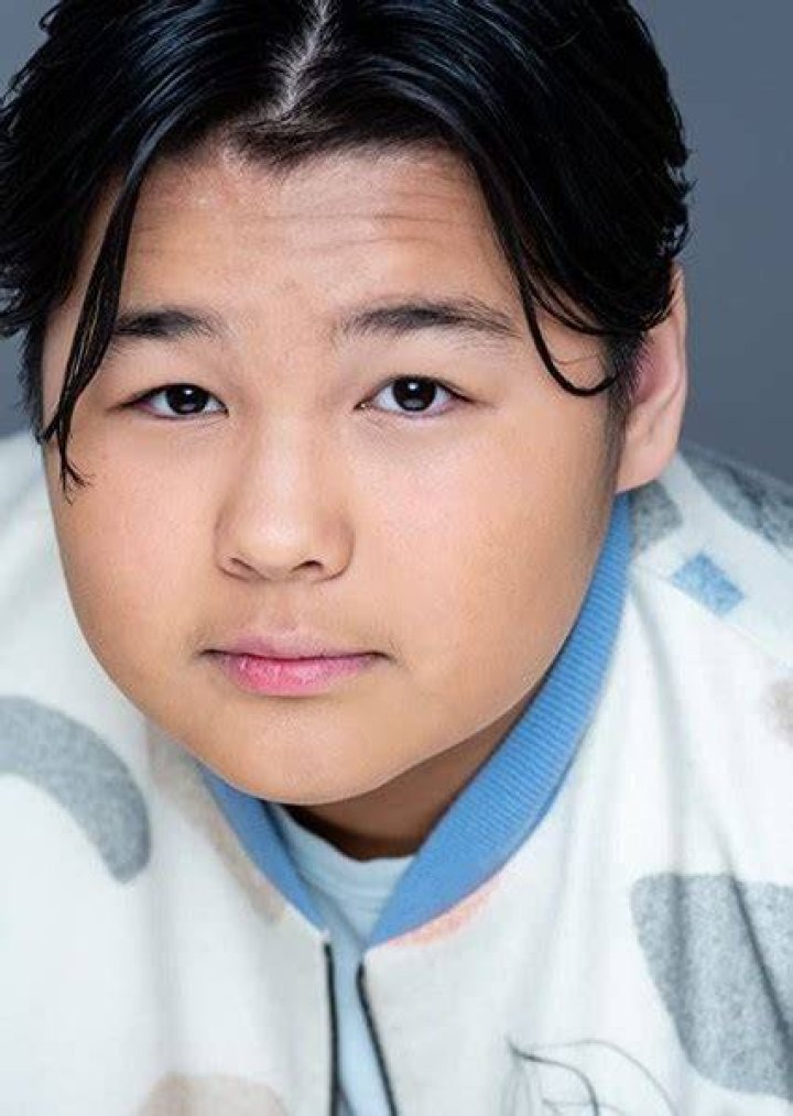 Chinguun Sergelen Fan Casting