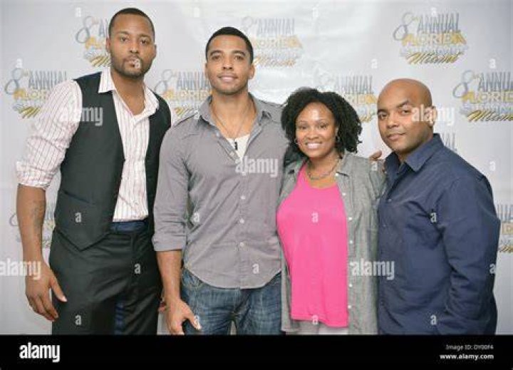 Christian Keyes, Javicia Leslie break down season 2 of 'The Family