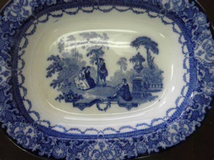 Classifieds Antiques &raquo; Antique Porcelain & Pottery