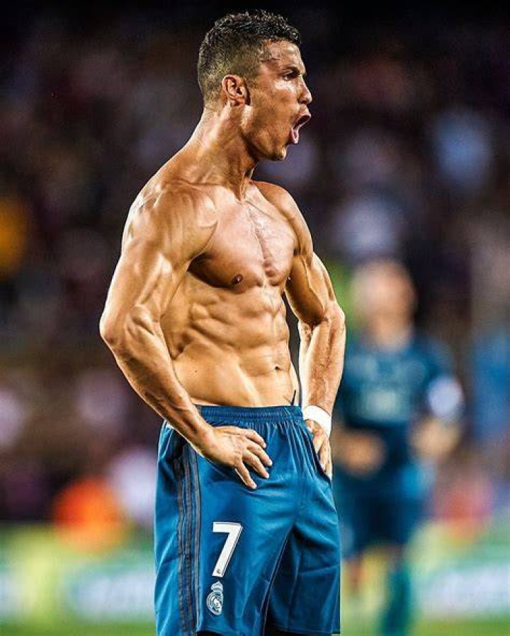 Cristiano Ronaldo Cristiano Ronaldo shirtless photos Check out 10
