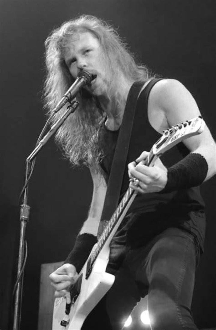 Cynthia Hetfield y la guerra RADIOLARIA