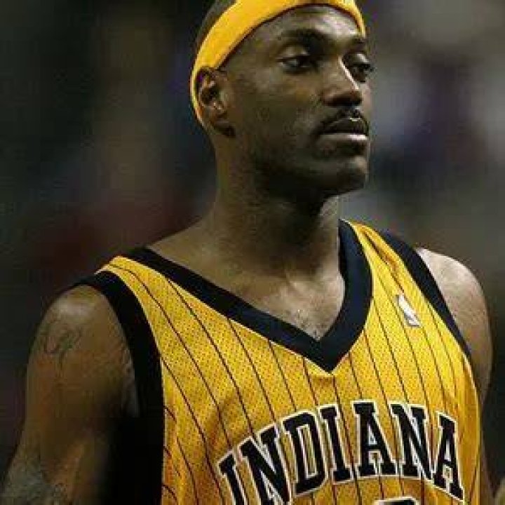 Dale Davis Net Worth 2024 Salary, Gf, Home, Cars & Wife