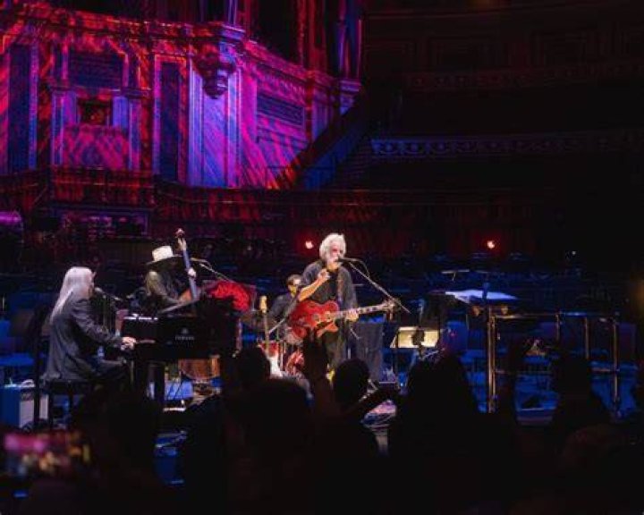 Deadheadland ();} VIDEO "Jerry Garcia The Last Interview 4/28/1995"