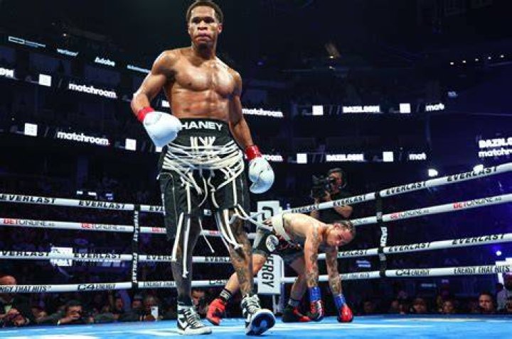 Devin Haney Regis Prograis fight