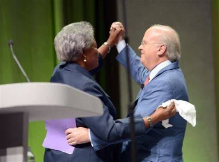 Donna Brazile Married, Age, Husband, Bio, Lesbian, Wiki, Net Worth