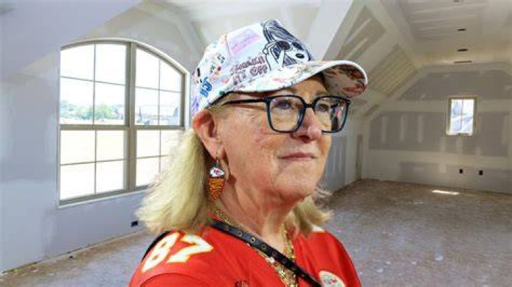 Donna Kelce And Her Political Party Affiliation: A Deep Dive