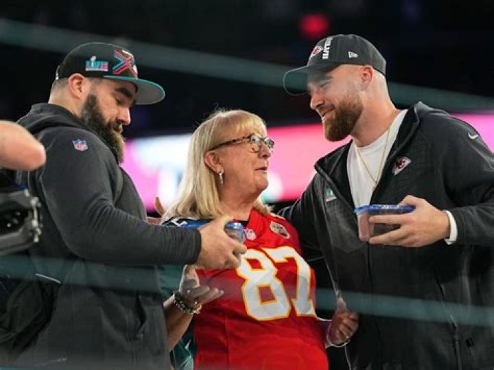 Donna Kelce Shows Off Her Split EaglesChiefs Game Day Fit