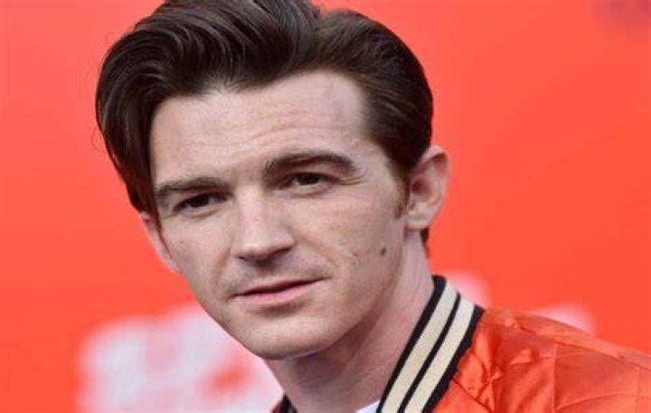 Drake Bell Biography, Net Worth, Girlfriend, Family Life, Height, Facts