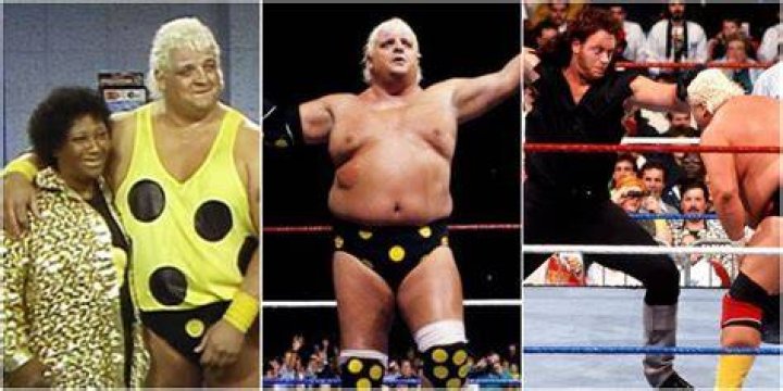 Dusty Rhodes-arms-wide-pose