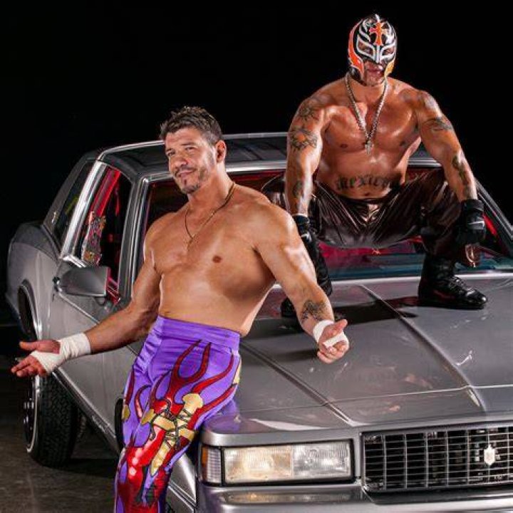 Eddie Guerrero and Rey Mysterio shaking hands