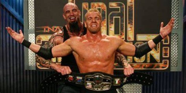 Edge, Christian & Tyson Tomko Raw 2005 Cropped