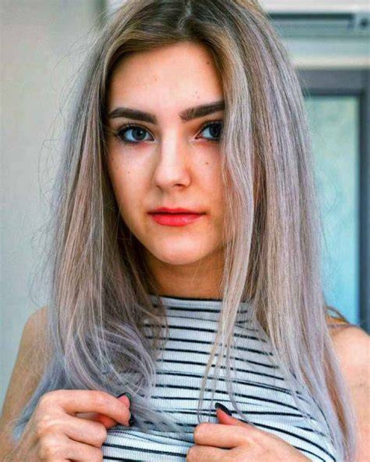 Eva Elfie Bio Age, Boyfriend, Family, Facts And Net Worth