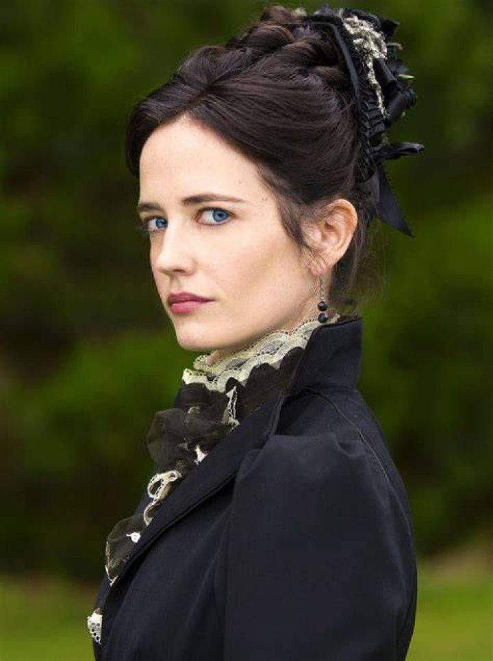 Eva Green as Vanessa Ives in Penny Dreadful: Season 4