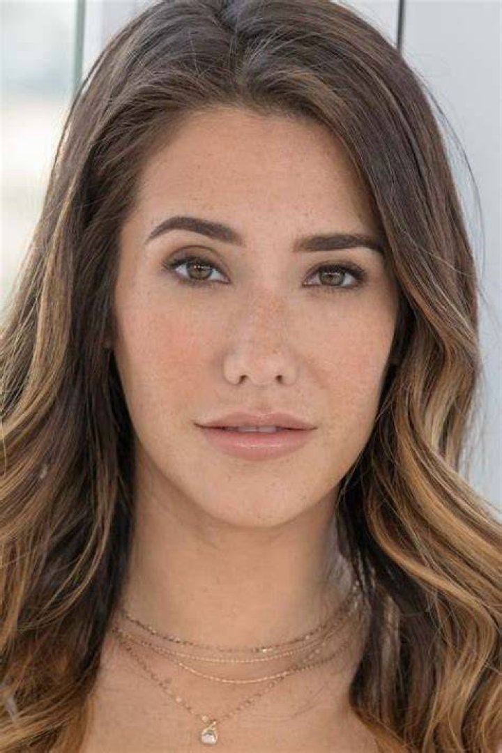 Eva Lovia Art Photo Collection (+3.800) on Storenvy