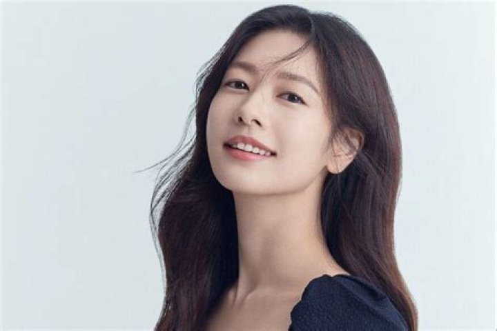 Everything You Need To Know About Jung So Min's Dating Life