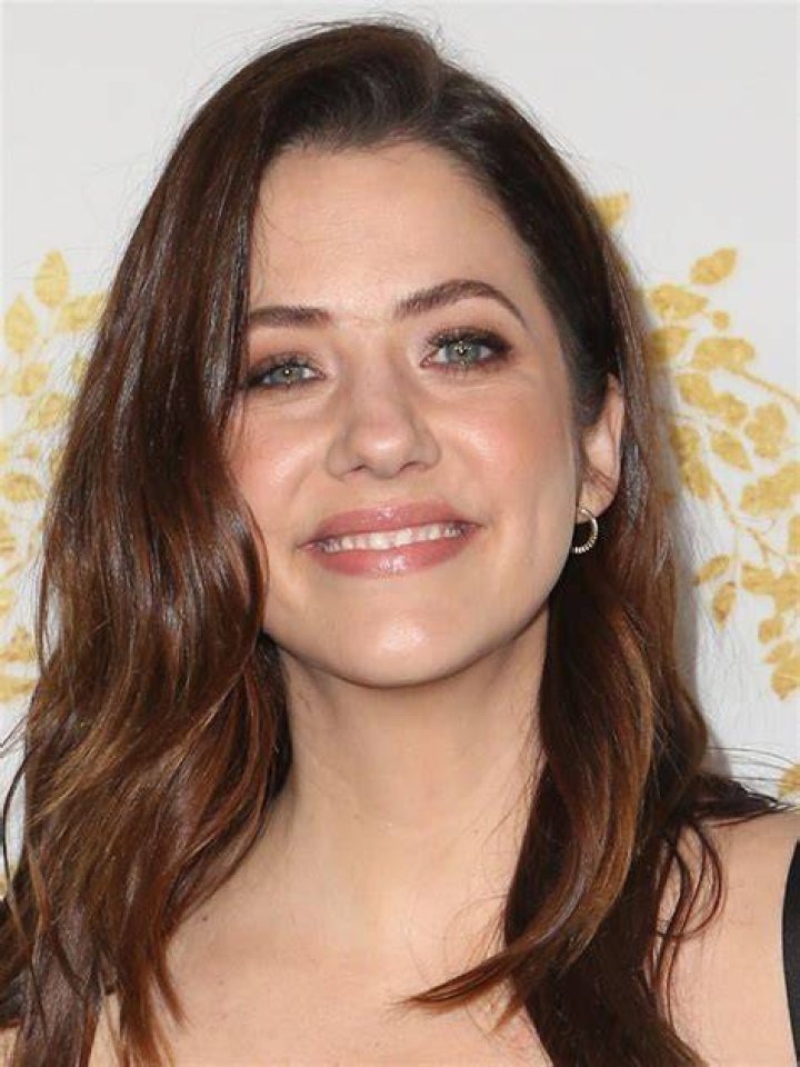 Exploring Julie Gonzalo's Eyebrow Style: A Trendsetter In The Beauty World