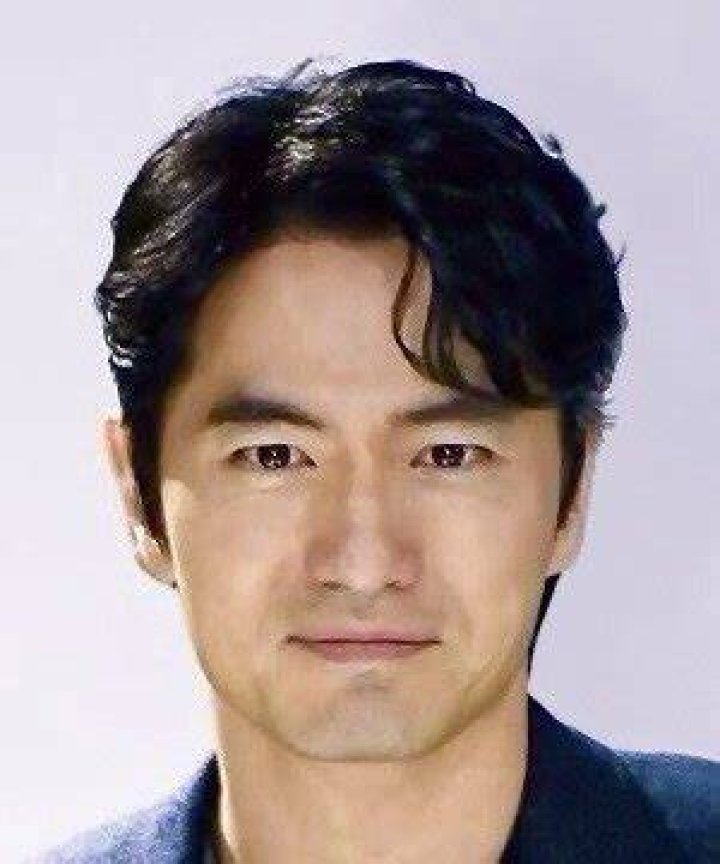 Exploring The Life And Career Of Lee Jin Wook: A Multifaceted Talent In South Korean Entertainment