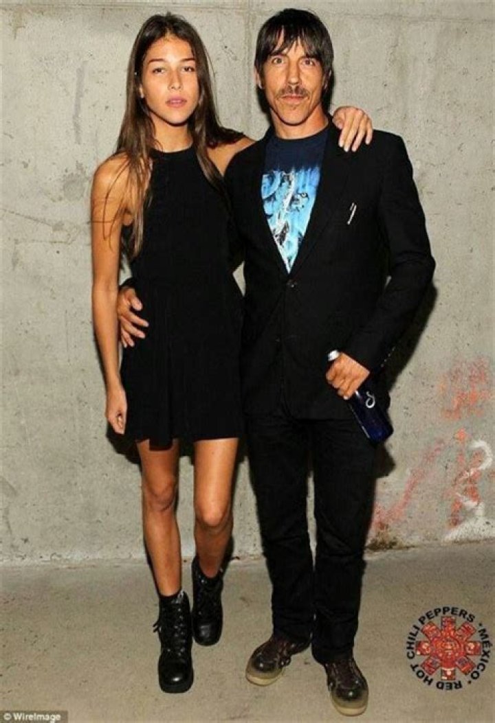 Exploring The Romantic Life Of Anthony Kiedis: Who Is His Girlfriend?