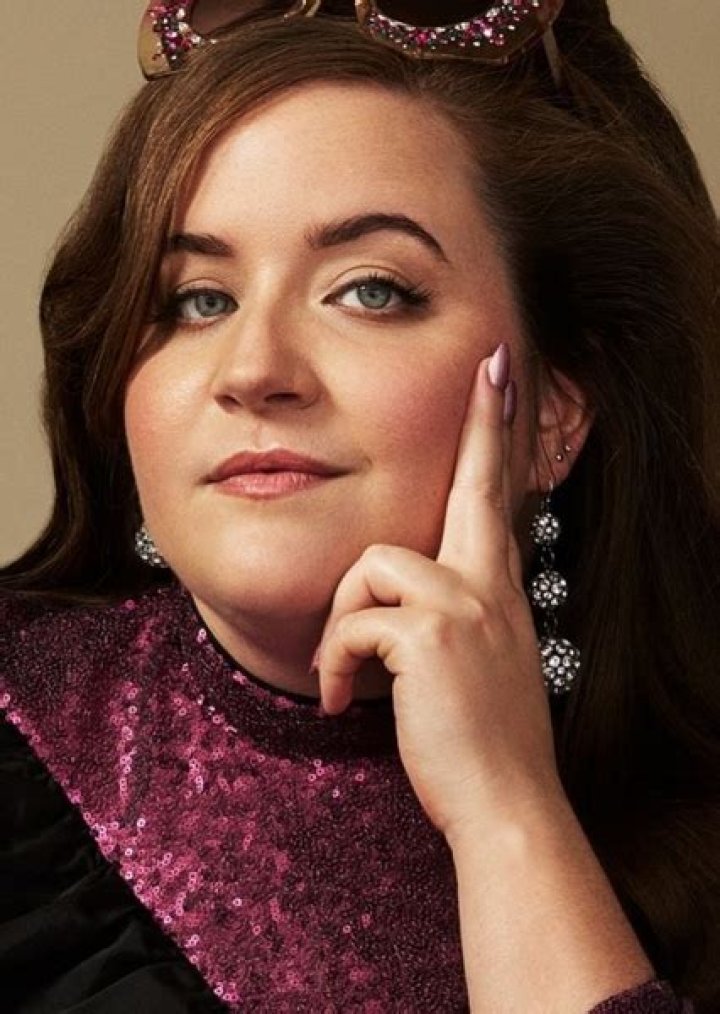 Fan Casting Aidy Bryant as Loni Lipstein in American Pie, 2, Wedding, & Reunion (2009-2022) on myCast