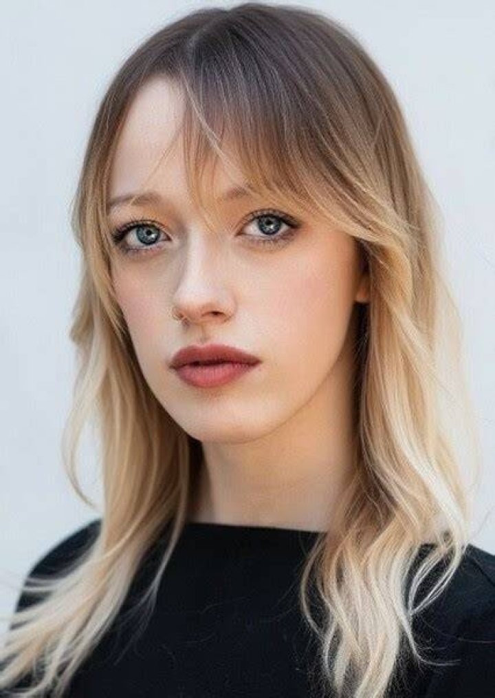 Fan Casting Amybeth McNulty as Violet Sorrengail in Fourth Wing on myCast