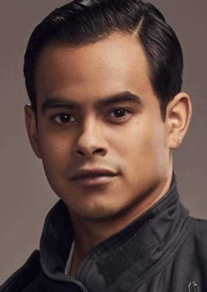 Fan Casting Andrew Jacobs as Mateo Chavez in 911 Lone Star on myCast
